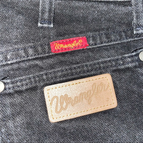 Vintage Wrangler Shorts - Picture 3 of 8